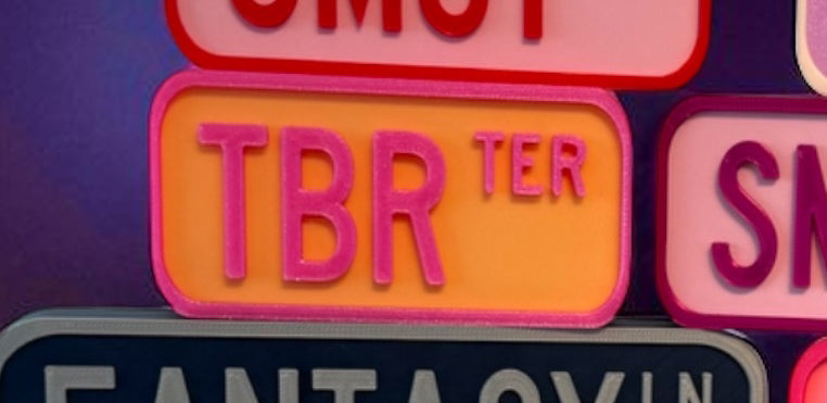 Street sign shelf sitter