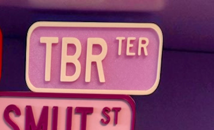 Street sign shelf sitter