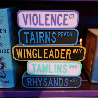 Street sign shelf sitter